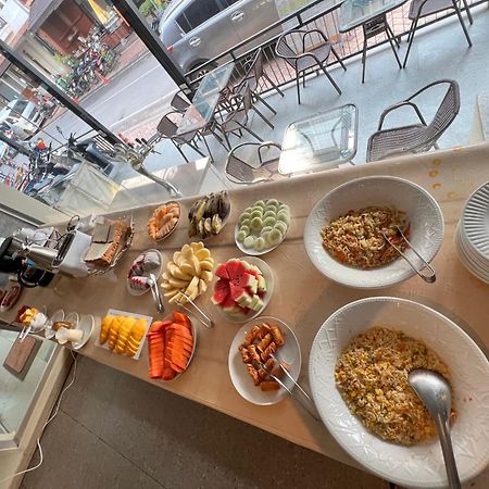 Lucie Hotel Viêng Chăn Ngoại thất bức ảnh