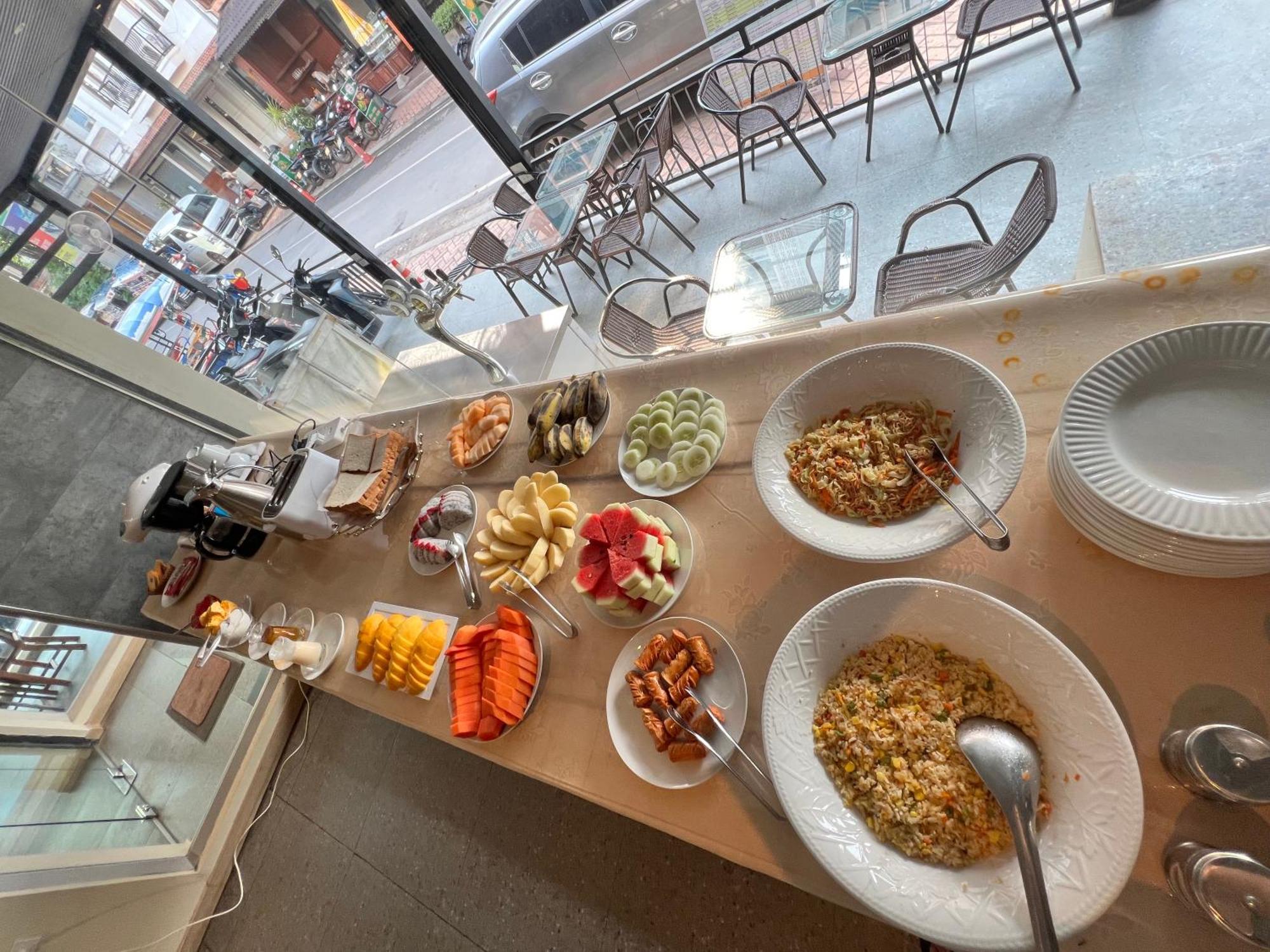 Lucie Hotel Viêng Chăn Ngoại thất bức ảnh